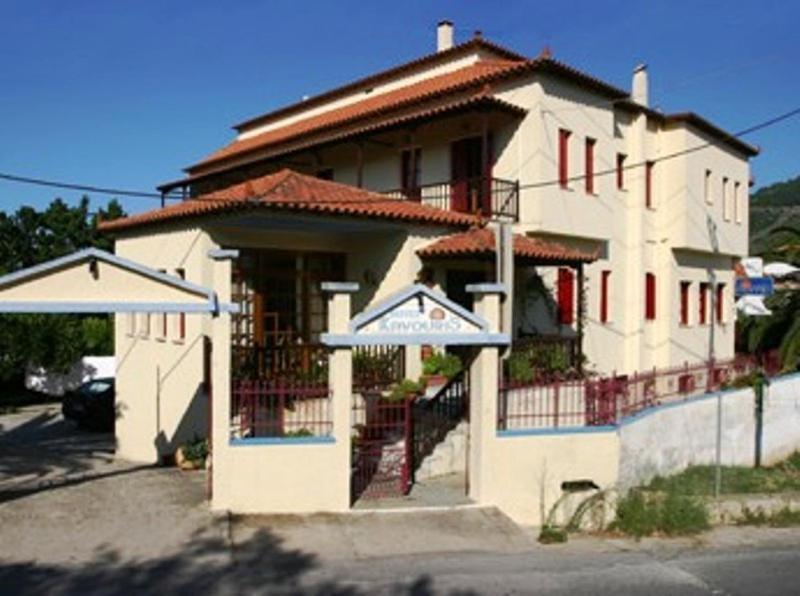 Hotel Kavouris Скопелос Екстер'єр фото